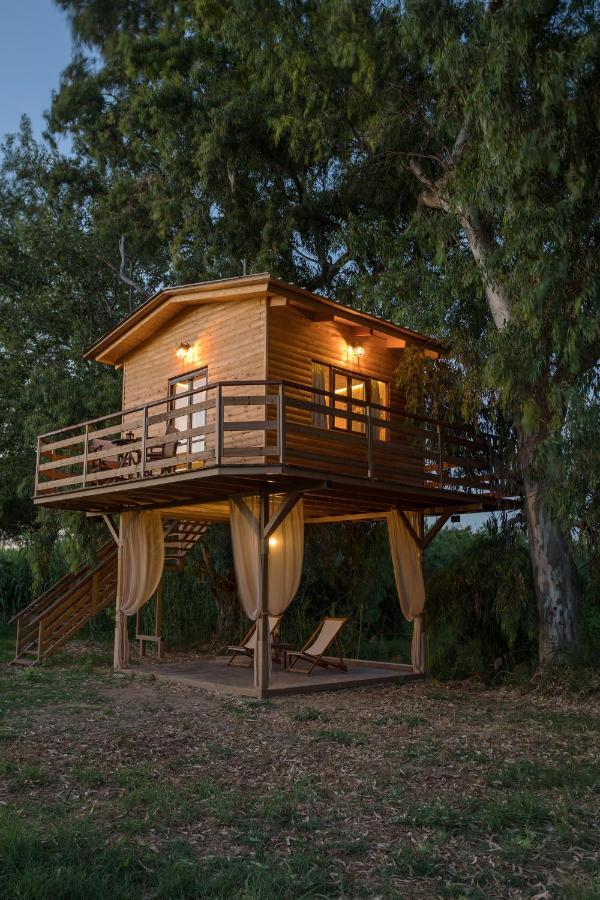River Treehouse Лаганас Экстерьер фото